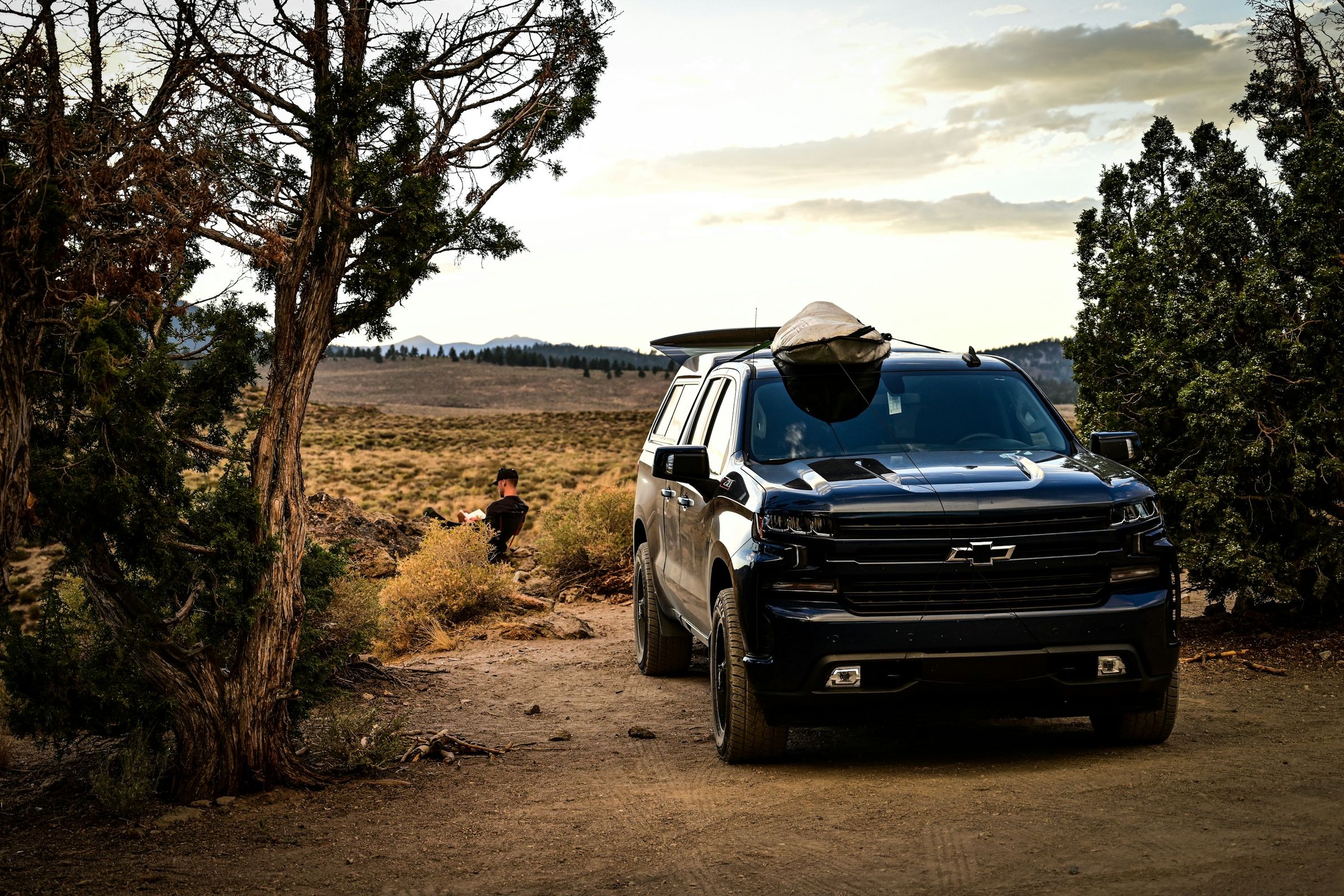 Chevrolet Suburban 2